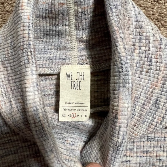 We The Free by Free People Stonecold Ivory multi turtleneck tunic top size small - Picture 7 of 7